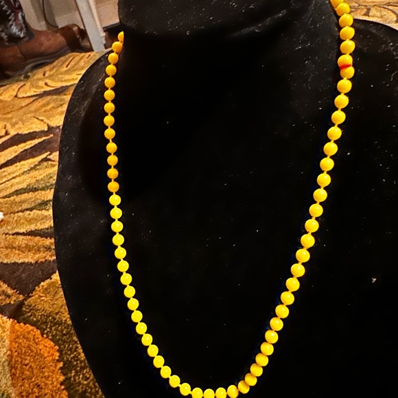 Vintage plastic beads circa de 1960 - Picture 10 of 14